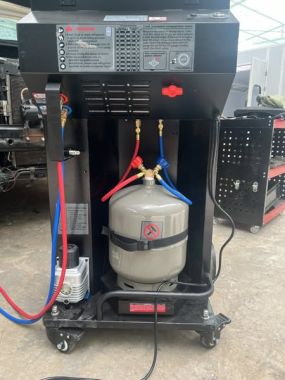 MÁY NẠP GA ĐIỀU HÒA Ô TÔ (DÙNG GA R1234YF) ER-AC636YF