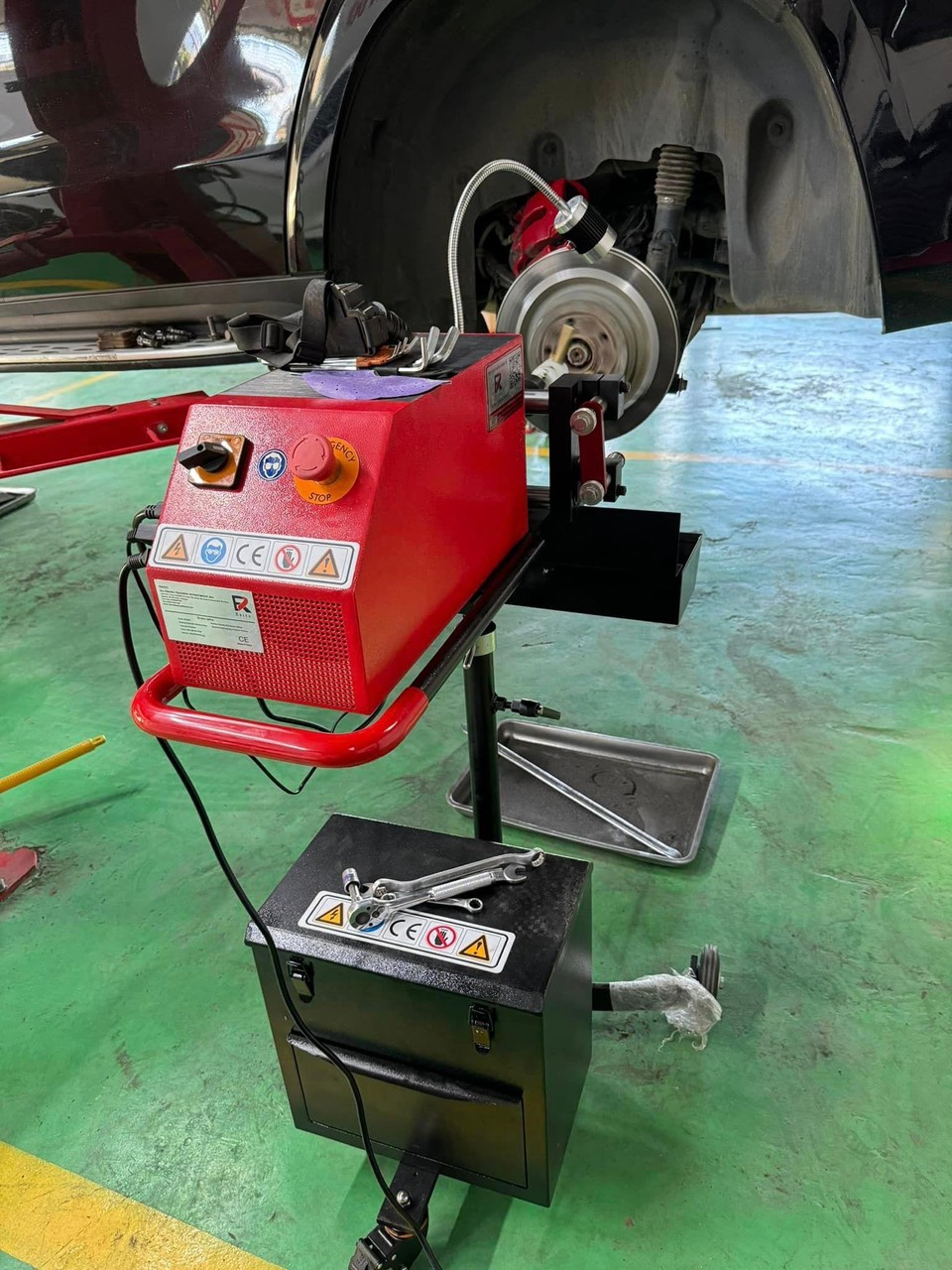 THIẾT BỊ TIỆN LÁNG ĐĨA PHANH (XE TẢI NHỎ VÀ XE CON) ER-602A